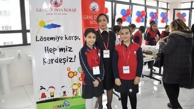 'Öğrencilerden LÖSEV yararına kermes'