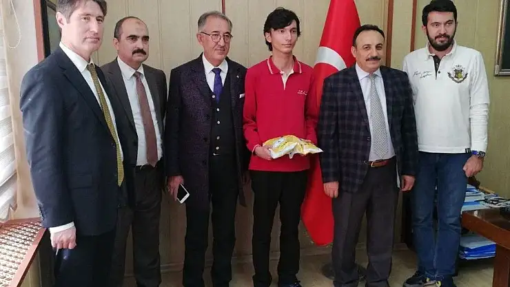 'Apple´in ikinci açığını bulan lise öğrencisi onur listesine girecek'