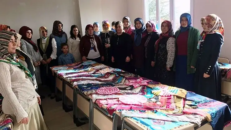'Andırın´da tığ oyası sergisi açıldı'