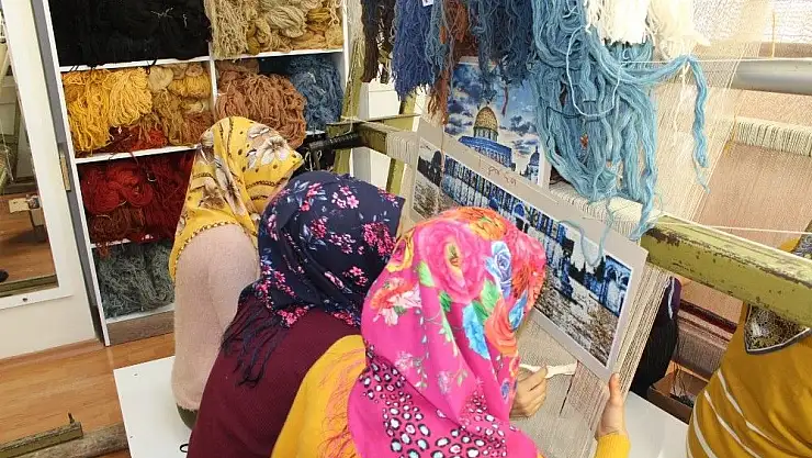 'Başbakan Binali Yıldırım´a Mescid-i Aksa halısı verilecek'