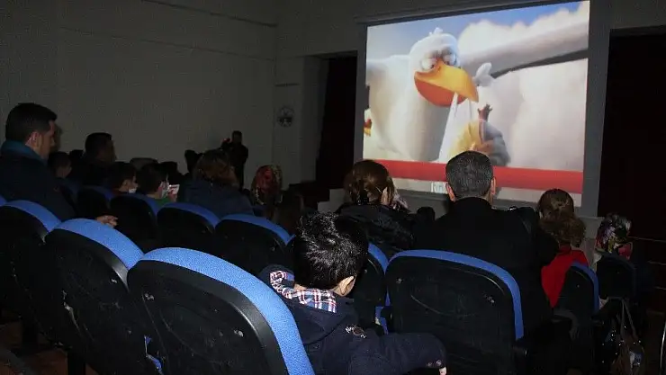 'Elazığ´da özel çocukların sinema keyfi'