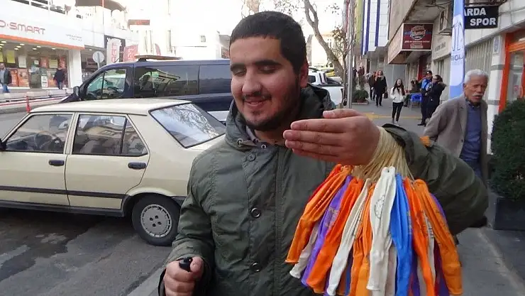 'Görme engelli Eyüp´ün tek isteği sigortalı bir iş'