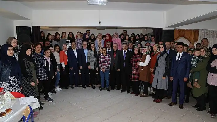 'Başarılı öğrenciler yurt dışına gönderilecek'