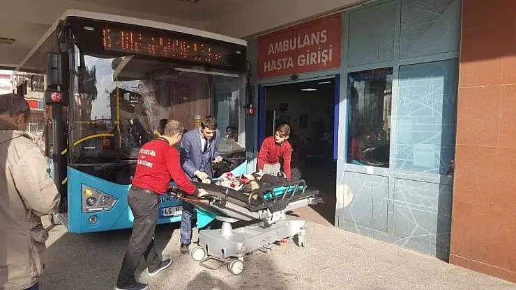 '(Özel Haber) Kahraman şoför, yolcusunu acil servise yetiştirdi'