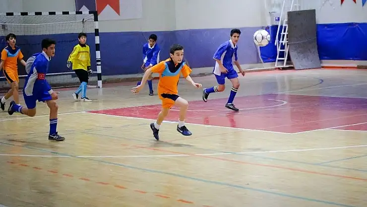 'Salon futbolunda şampiyonlar belli oldu'