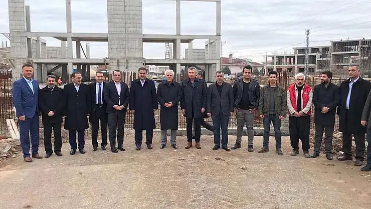 'Spor kompleksi inşaatı yerinde incelendi'