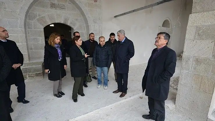 'Tarihi camide restorasyon çalışmaları devam ediyor'