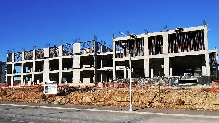 'İslami İlimler Fakültesi inşaatı hızla ilerliyor'