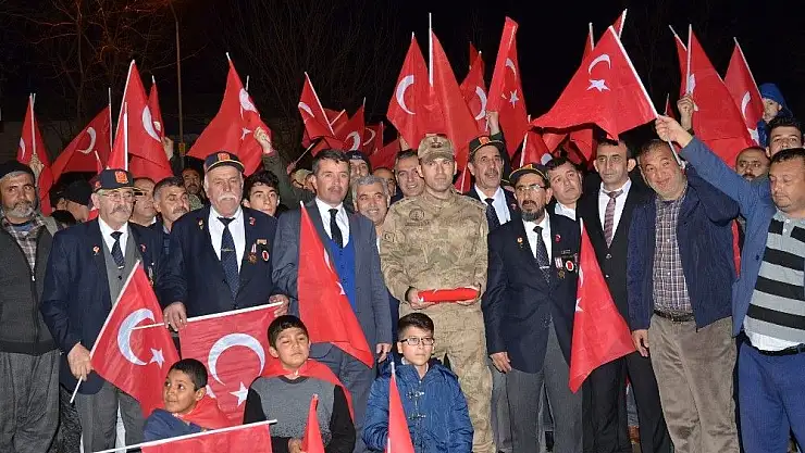 'Türkoğlu ilçesinde Afrin Harekatına destek yürüyüşü'