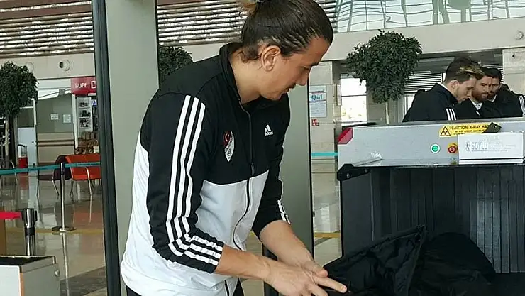 'Elazığspor deplasmana 20 futbolcuyla gitti'