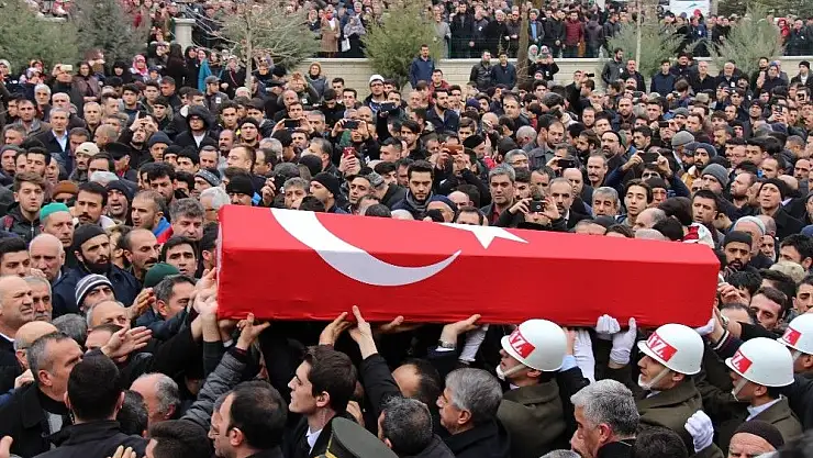 'Şehit Uzman Çavuş Gürsu son yolculuğuna uğurlandı'