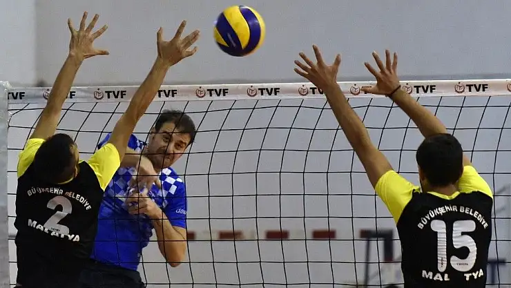 'Büyükşehir voleybol takımında Giresun galibiyetinin sevinci sürüyor'