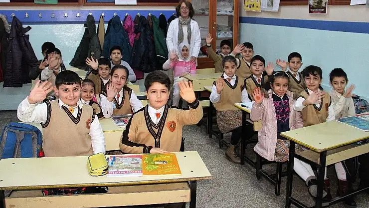 'Elazığ´da 127 bin öğrenci ders başı yaptı'