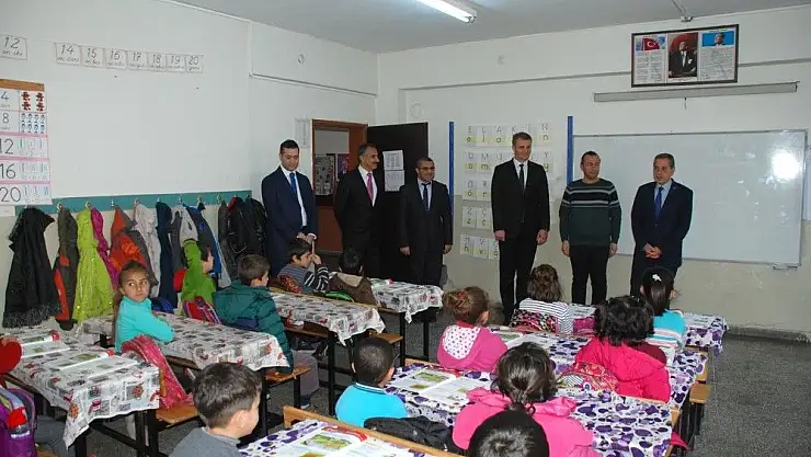 'Vali Kalkancı öğrencilere başarılar diledi'