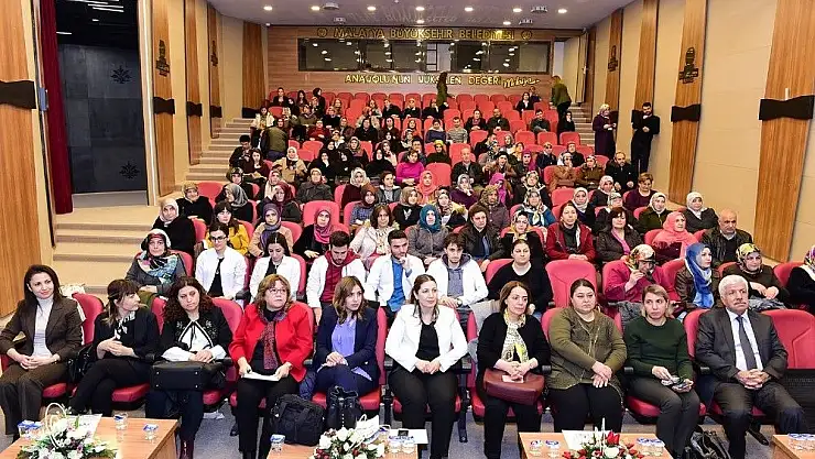 'Kansere çok yönlü bakış panelle anlatıldı'