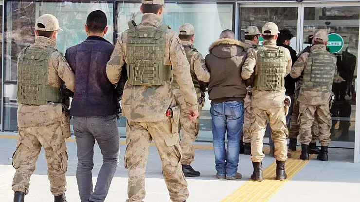 'Elazığ´da örgüt propagandası yapan 3 şüpheli yakalandı'
