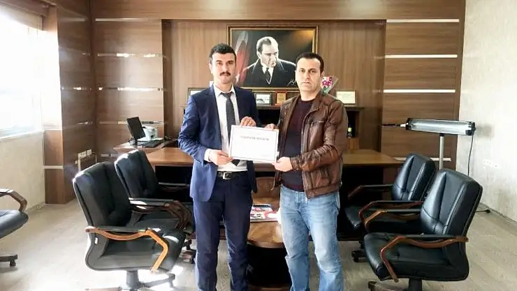 'Okul müdürüne başarı belgesi'