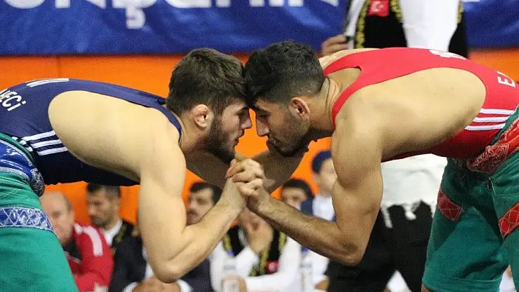 'Kahramanmaraş´ta Uluslararası Şalvar Güreşi Dünya Kupası'