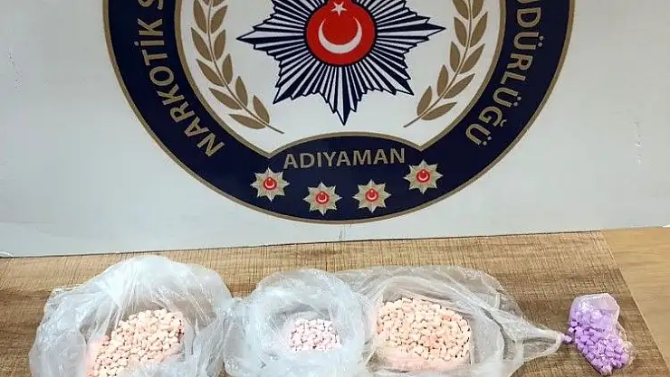 'Polis, 700 adet uyuşturucu hap ele geçirdi'