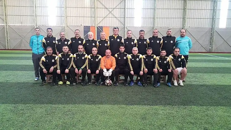 'Masterler Futbol Takımı Kıbrıs yolcusu'