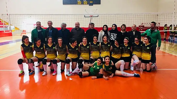 'Spor-Der Bayan Voleybol Takımı 2. Lige yükseldi'