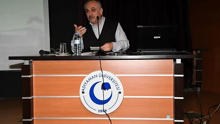 'Prof. Dr. Fazlıoğlu: ''İbn-i Haldun geleceğe ışık tutmuştur'''
