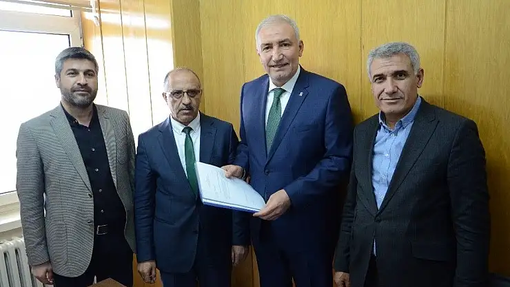 Kahtalı mazbatasını aldı