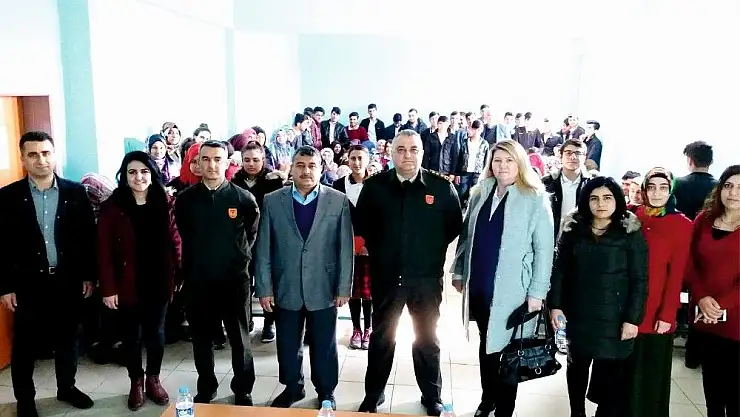'Öğrencilere askerlik mesleğini tanıtıldı'