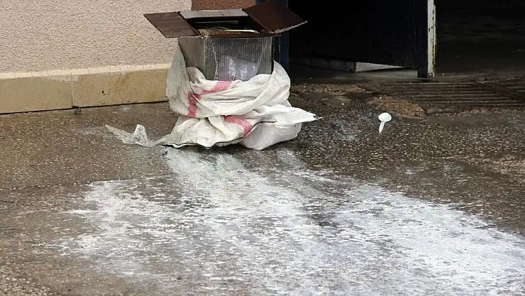 'Kargo aracında tarım ilacı patladı: 14 işçi zehirlendi'