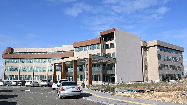 'Teknik Bilimler Meslek Yüksekokulu yeni binasında eğitime başladı'