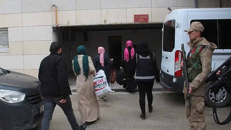 'Elazığ´daki FETÖ zanlıları adliyeye sevk edildi'