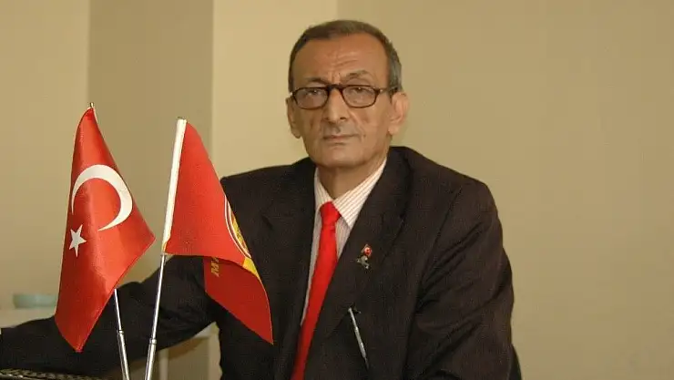 'Gazeteci Şerafettin Özhan vefat etti'