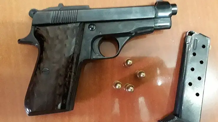 'Şüpheli şahsın üzerinden seri numarası silinmiş tabanca çıktı'