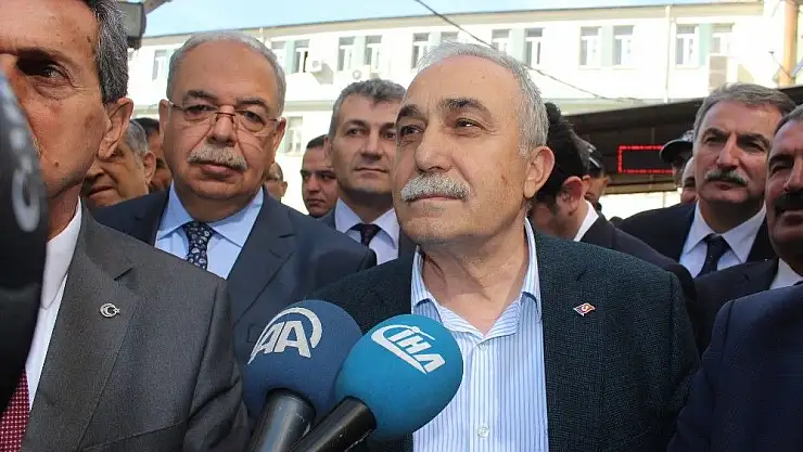 'Bakan Fakıbaba: ''Çiğköfte en güzel yapanındır'''
