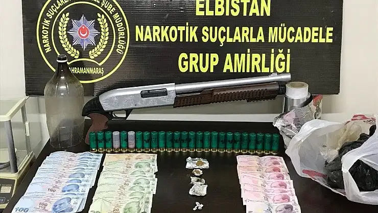 'Polisten uyuşturucu satıcılarına operasyon'