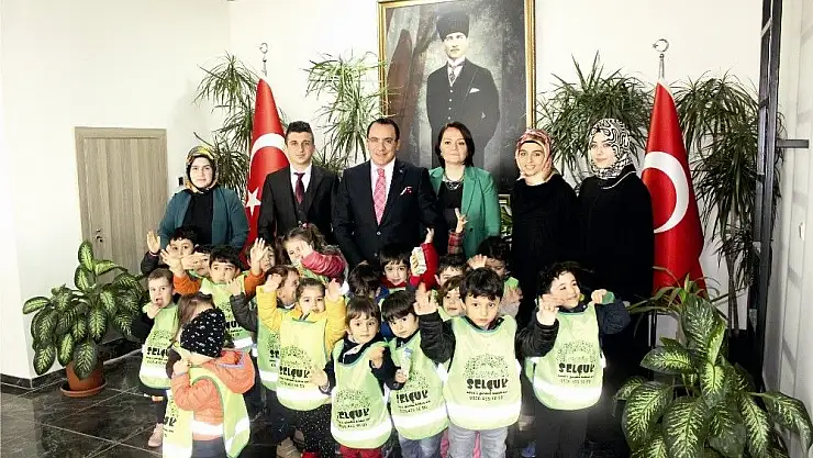 'Minik öğrenciler Kaymakam Kaya ile bir araya geldi'