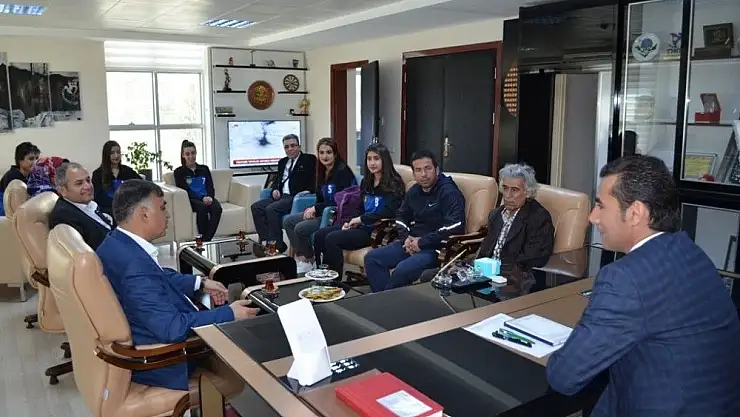 'Sporder Bayan Voleybol Takımı 2. Lige çıktı'