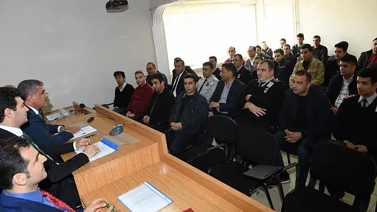 'Yeşilyurt´ta taşeron işçilerin kadroya geçiş sınavı başladı'