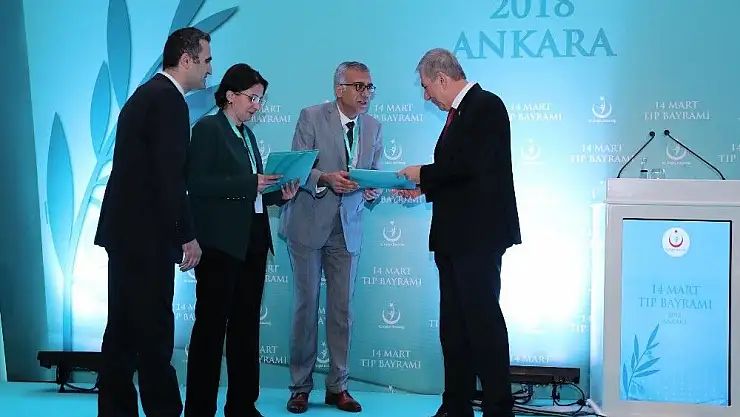 'Adıyaman´da yılın hekimleri belirlendi'