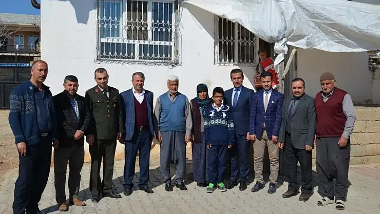'Müdür Keleş ile beraberindeki heyet şehit aileleriyle bir araya geldi'