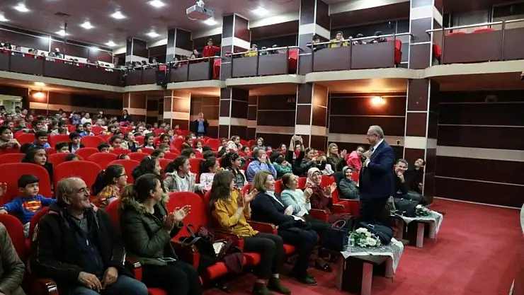 '´Miniklerden Seçmeler´ isimli oyun beğeni topladı'