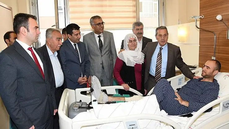 'Vali Kalkancı´dan Afrin Gazisine ziyaret'