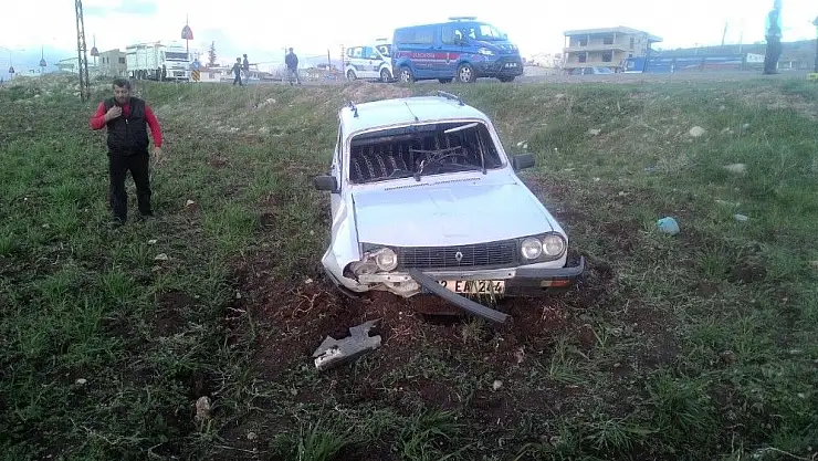 'Otomobil ile pikap çarpıştı: 3 Yaralı'