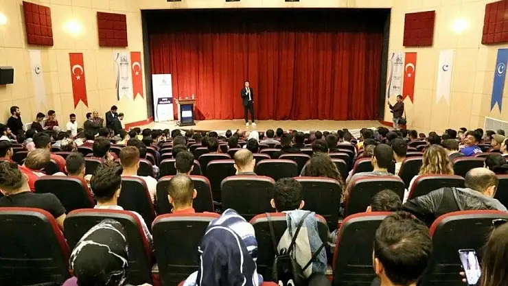 'Milli takımın eski kaptanı Bülent Korkmaz Adıyamanlılarla buluştu'