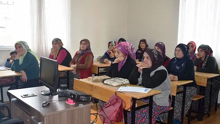 '`Ailede sabır´ konferansı düzenlendi'