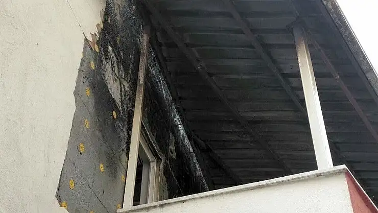 'Çelikhan´da evin terasında yangın çıktı'