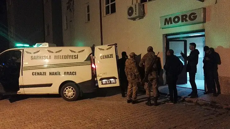 'Sivas´ta pompalı tüfekle dehşet saçtı: 3 ölü'