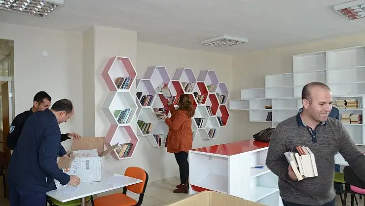 Doganyol´a ikinci kütüphane