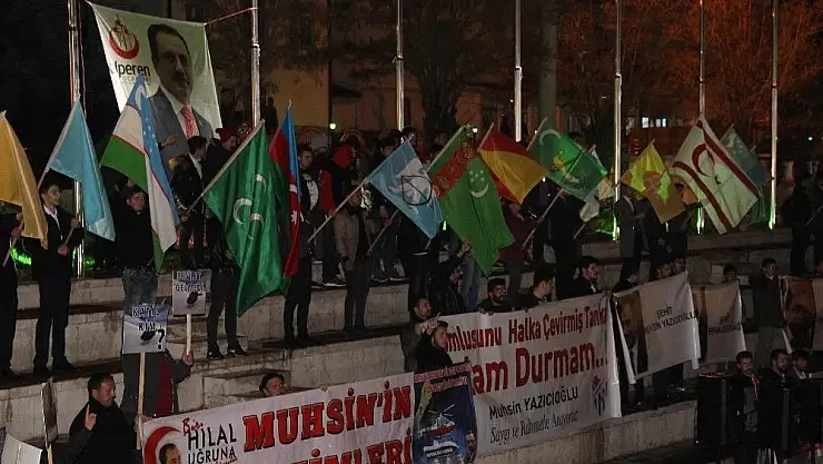 'Helikopter kazasında ölenler için şehitlere vefa yürüyüşü'