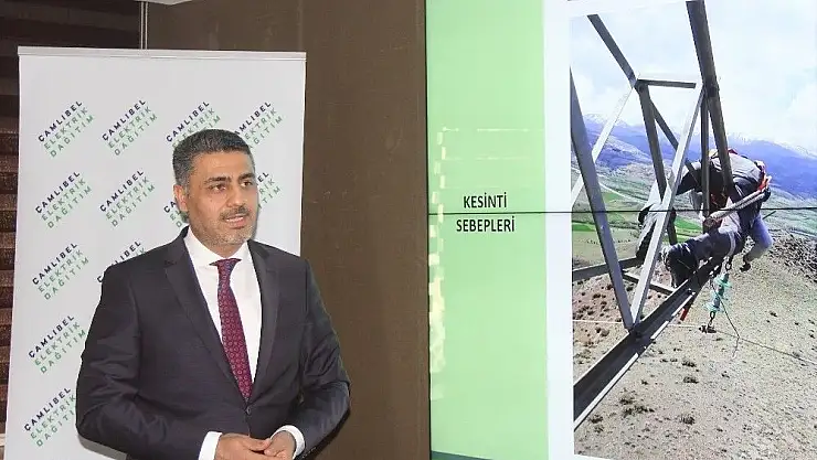 'Fırtına Sivas, Yozgat ve Tokat´ta 113 elektrik direğini devirdi'